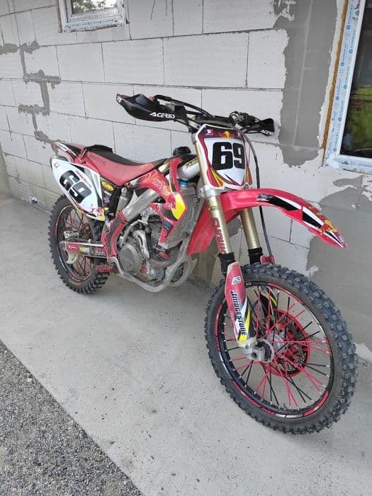 Honda CRF  450  vând sau schimb