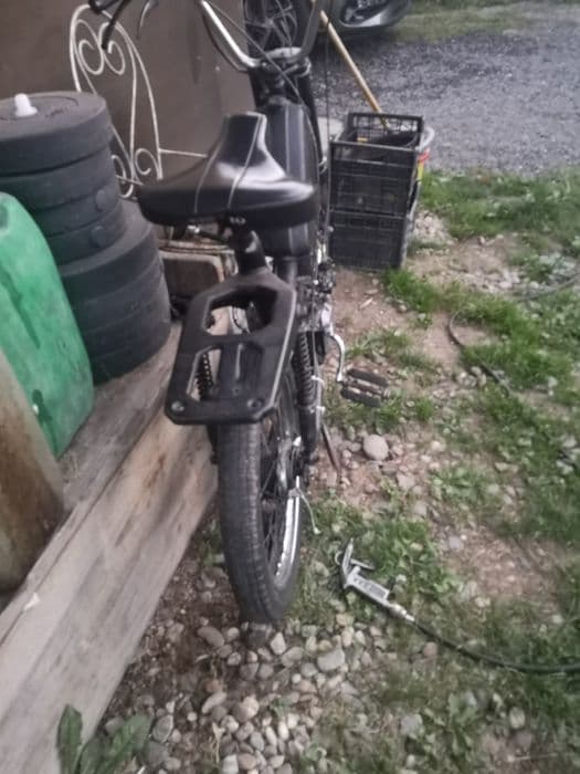 De vânzare moped gyromat 50 cc se vinde cu toate piesele preț 600 lei