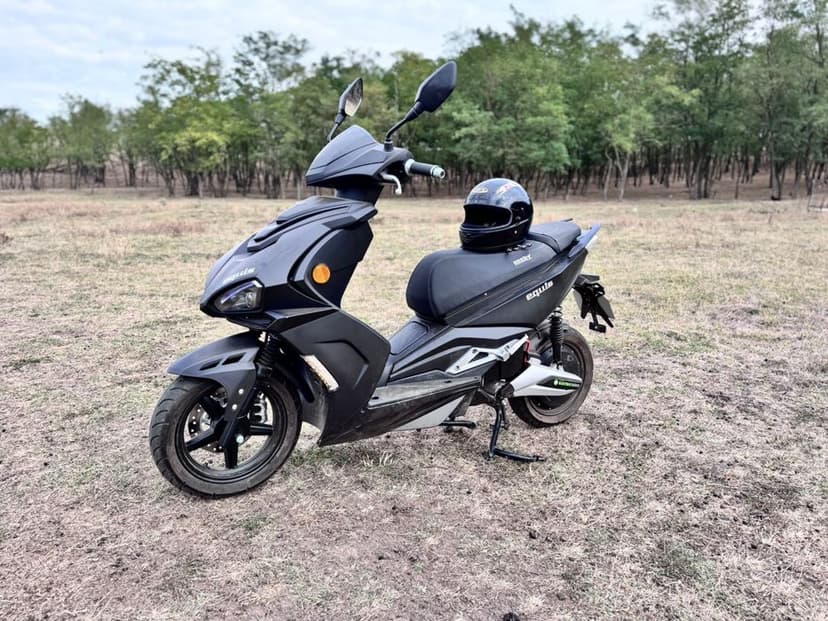 Scuter electric, Nou, 300 km