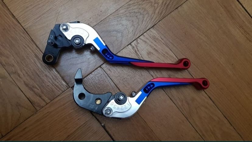 Piese moto, consumabile