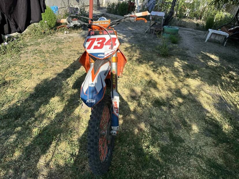Vând Cross KTM in stare foarte bună
