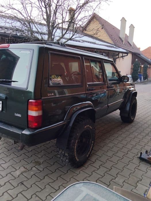 Jeep Cherokee XJ Propietar