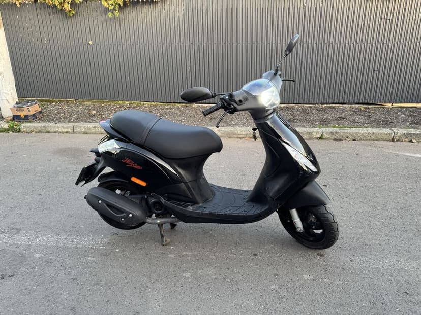 Scuter Piaggio Zip 49 cc 4 timpi injectie 2022