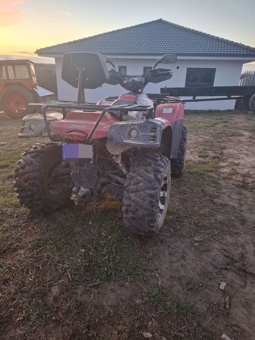Vând atv linhai 400