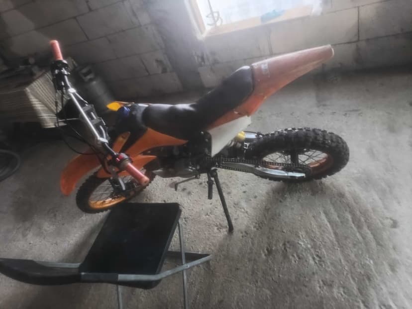 Vând motocross 125cc 4t