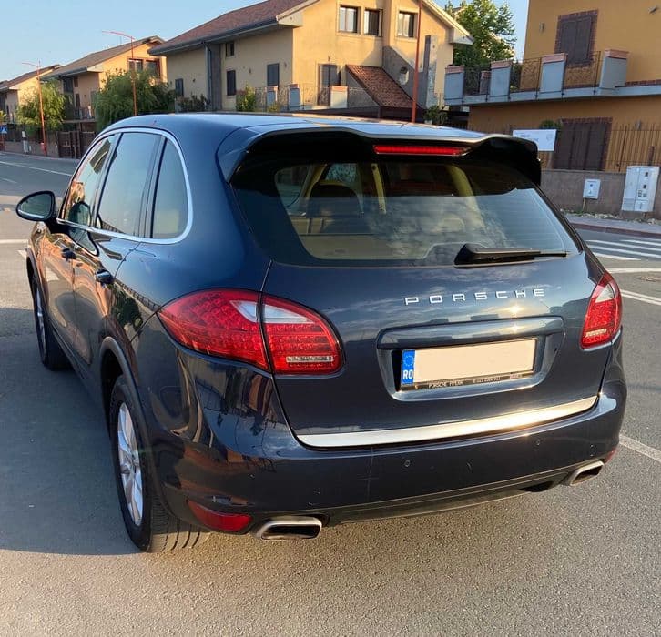 Porsche Cayenne 3.0 TDI V6 - vand sau schimb an >2019