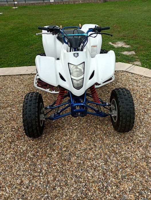 Suzuki Ltz 400 quad