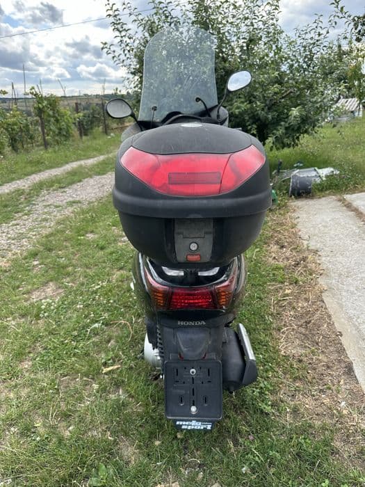 Motoscuter honda lead 110 nou