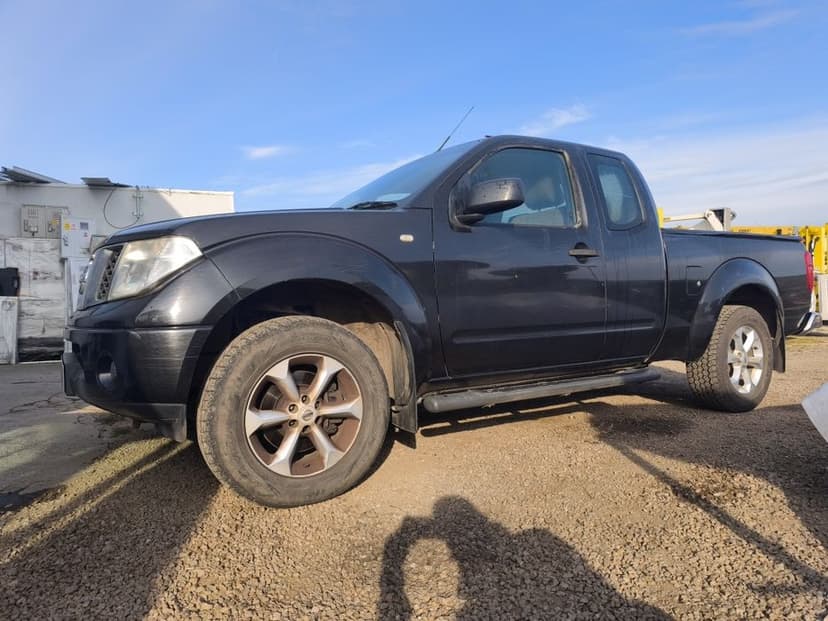 Motor nissan navara king cab