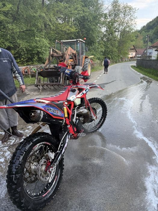 Vand beta 300rr 2t an 2017 pret fix