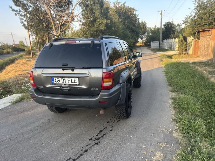 Jeep Grand Cherokee AUTOUTILITARA 4 locuri 2,7