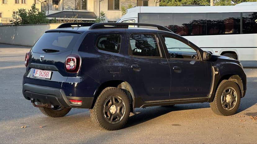 Dacia Duster 4x4 1.6 benzina COMFORT pregatit OFFROAD TVA Deductibil