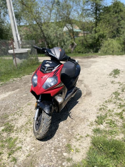 Scuter 49cc perfect functionabil