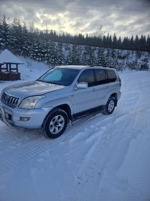 Vînd Toyota land CRUISER