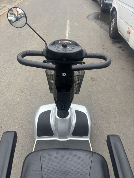 Vand scuter electric