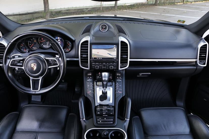 PORSCHE CAYENNE 3.0 D Panoramic Suspensie   Far Full led