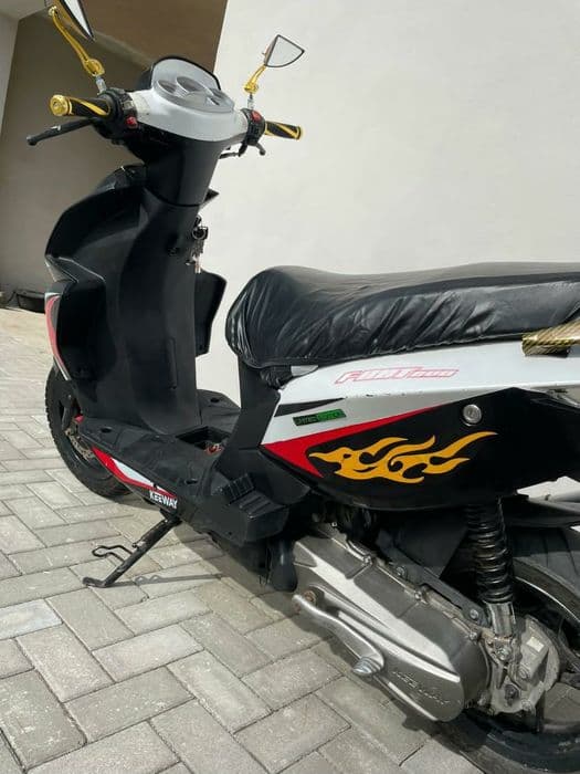 De vanzare keeway de 49 Adusa din Norvegia Are acte