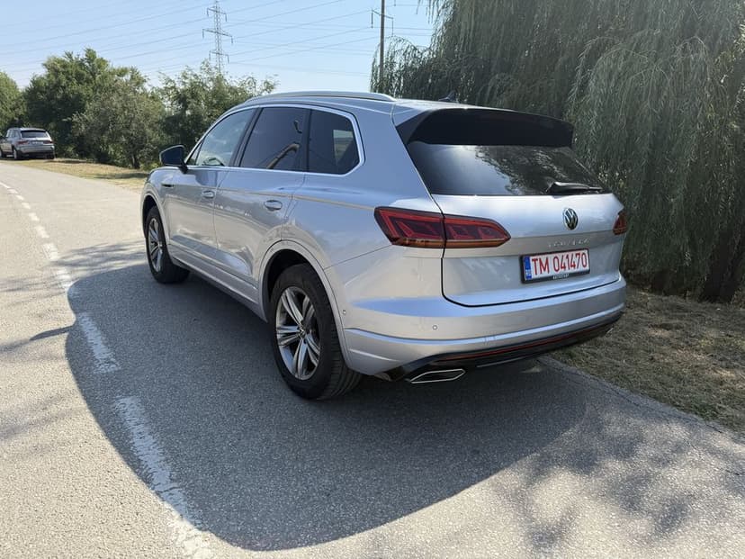 Vand VW TOUAREG R-Line! Full! Masaj Scaune , Scaune Ventilate!Full!