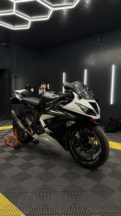 Kawasaki Ninja ZX-6R 2014 / 636