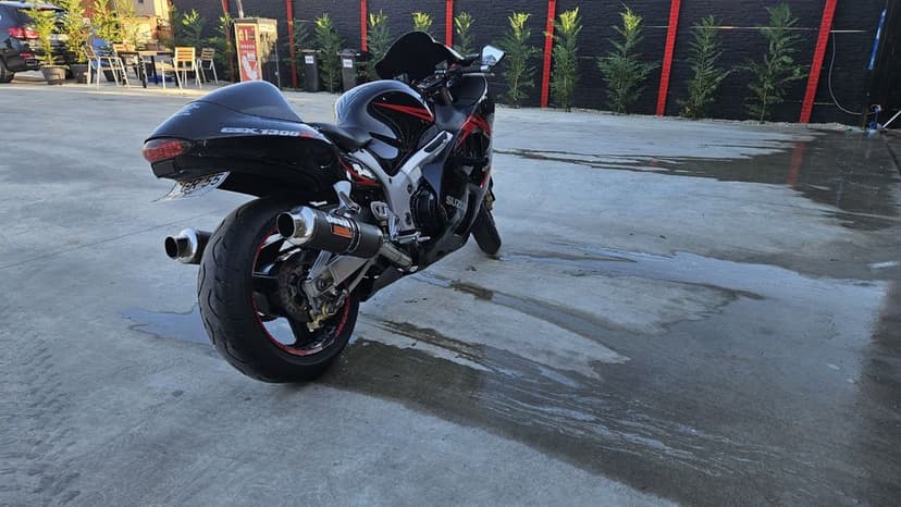 Hayabusa 1300 (nu honda ,suzuki ,atv?