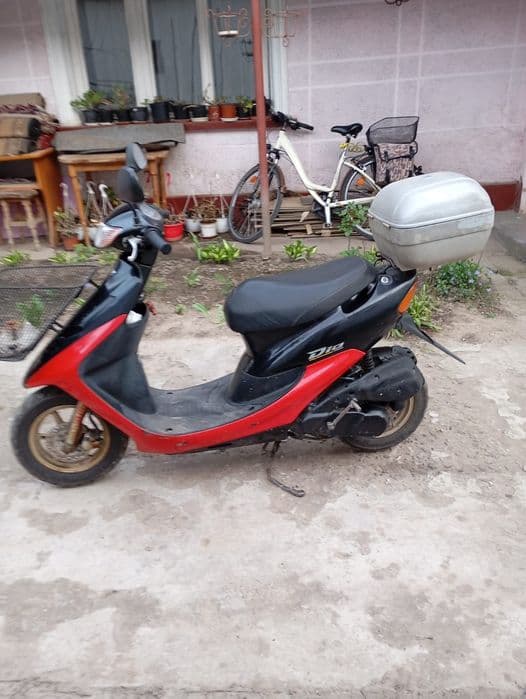 Vând scuter în stare de funcționare  marca Honda  Dio