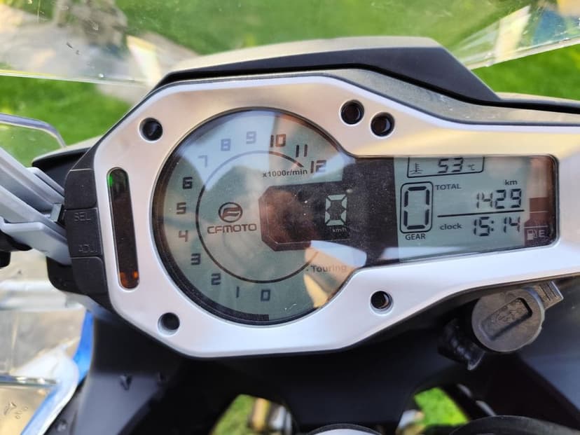 CF Moto 650-3F MT