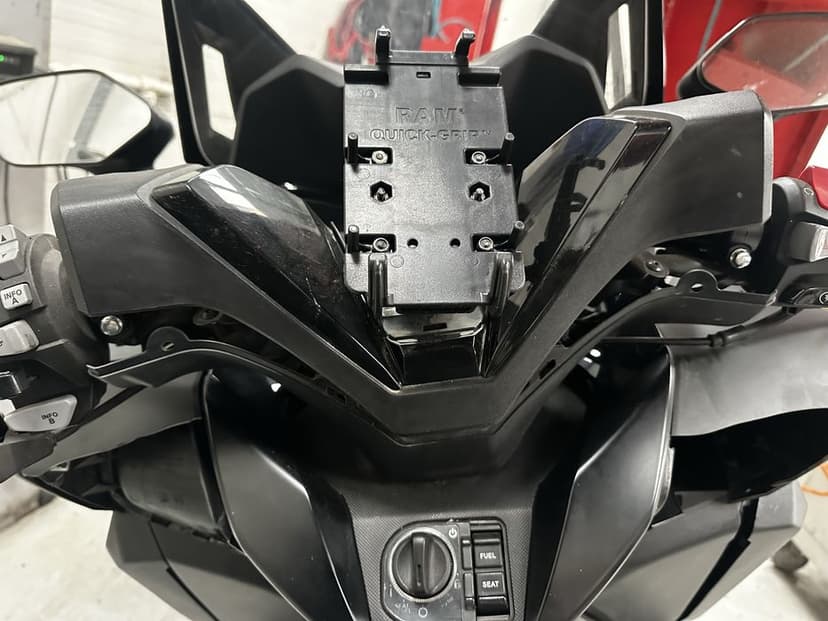 Honda forza 350 2023 Avariat