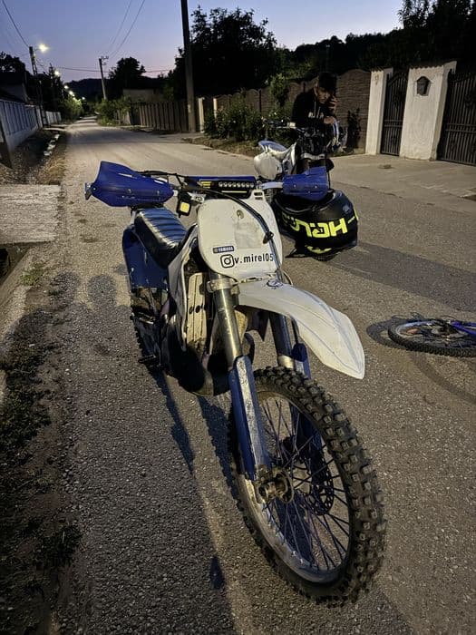 Vand yamaha yz 250 power valv/schimb cu yzf 450/ktm 300