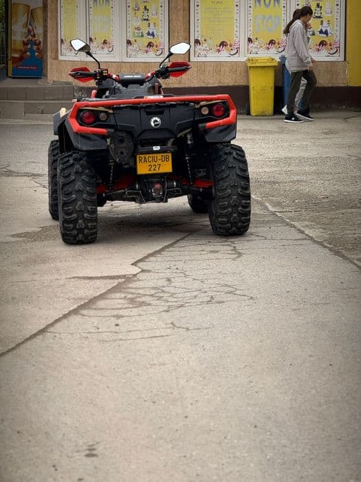 Vând atv Can-Am Xmr 1000R