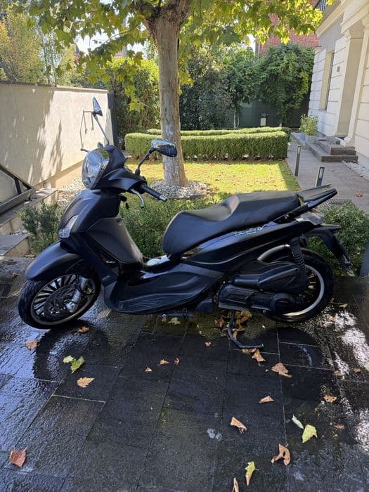 Piaggio Beverly Police