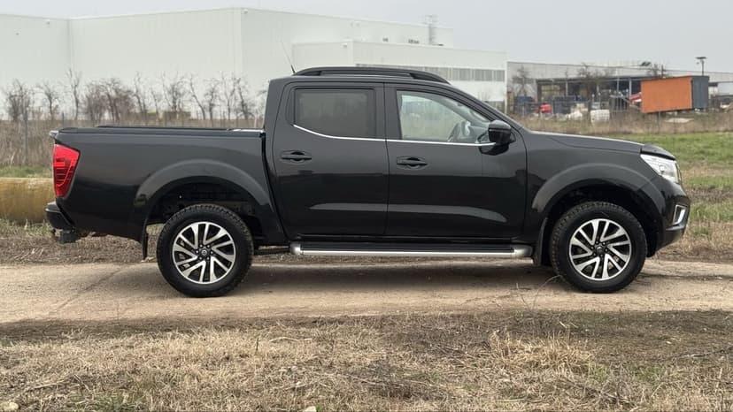 Nissan navara np300