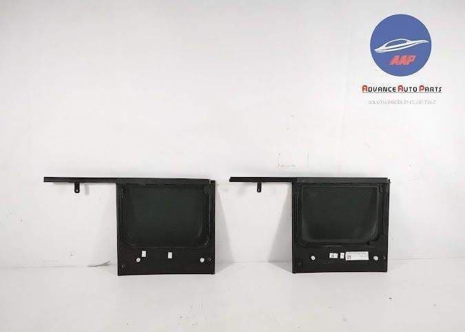 Geam Dreapta Spate original Land Rover Defender 2 [2019 - 2020] Land R