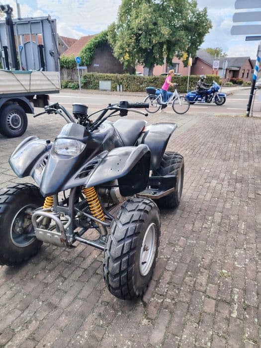 Vând ATV SMC 250cc