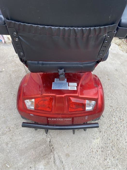 Scuter electric pentru persoane cu dizabilitati