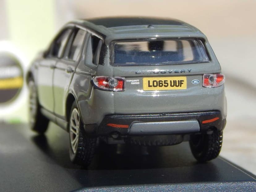 Macheta Land Rover Discovery Sport V L462 2017 sc 1:76 Oxford Diecast