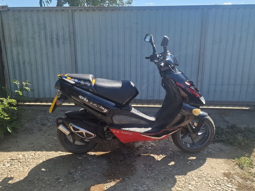 Scuter aprilia sr 49cc 2t