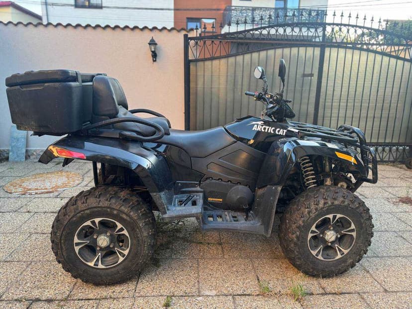 ATV Arctic Cat 700 EFI TRV