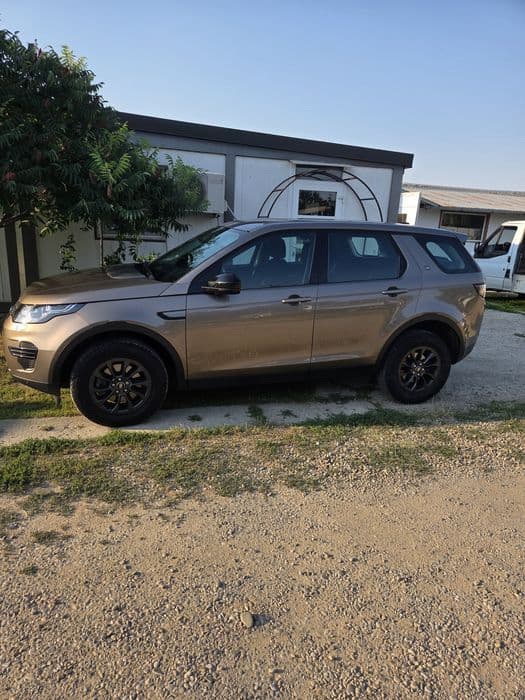 Vând Land Rover Discovery Sport