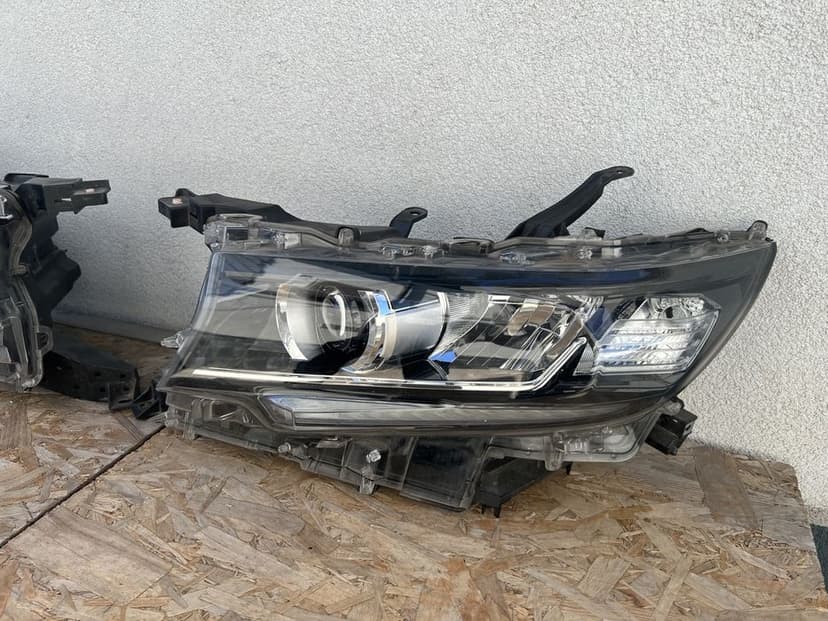 SET Far stanga dreapta Toyota Land Cruiser J150 Facelift LED