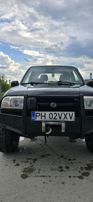 Vând Suzuki grand vitara 2.0 i