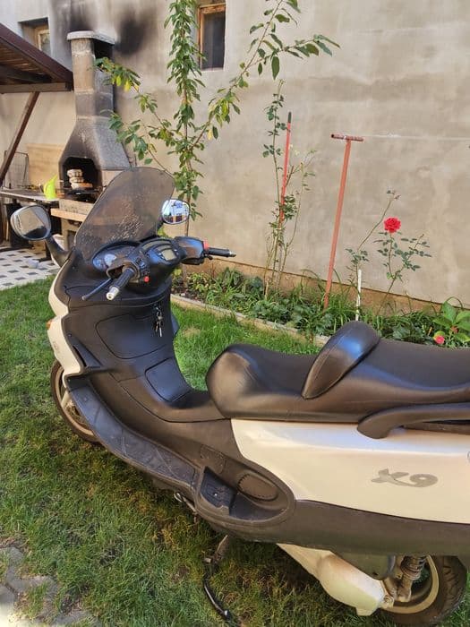 Piaggio x9 evolution