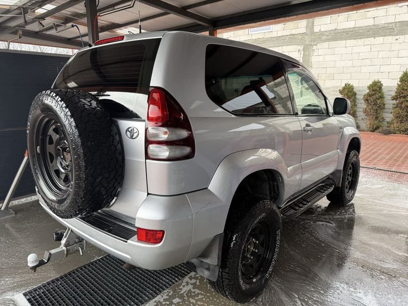 Vand Toyota Land Cruiser automata