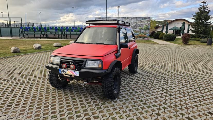 Suzuki Vitara 1.6 Benzina Troliu Roti simex Fără Rugină