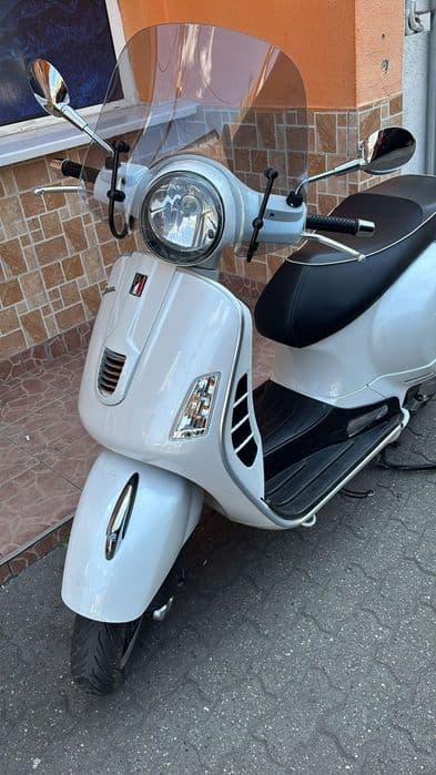 Scuter Vespa 300cc