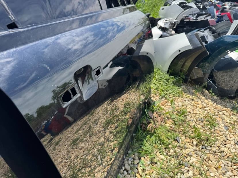 Usa dreapta fata Land Rover Defender L663 2020/2021/2022/2023/2024