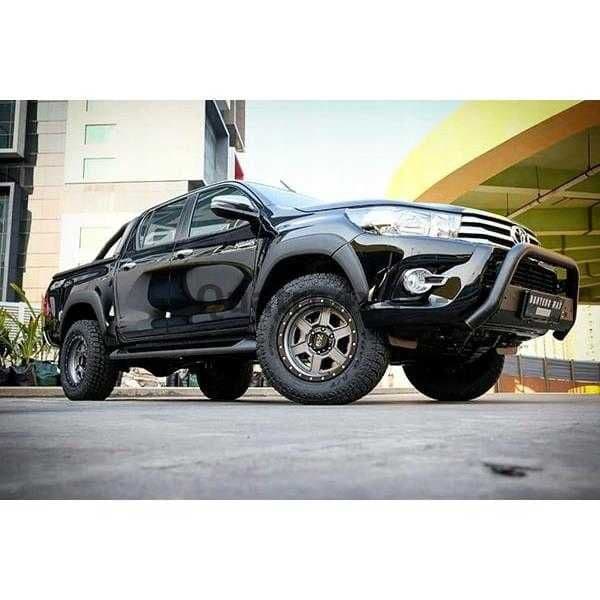 Overfendere extensii roti Toyota Hilux Revo 2015+