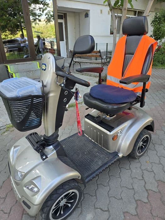 Vinde scuter Carpo 2 sport cu multe imbunatatiri pentru persoane cu di