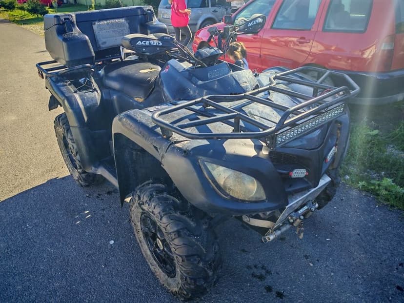 Atv dinli chentor 700 cu acte