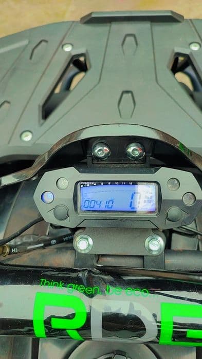 ATV 125 CC este nou are doar 400 de km  impecabil urgent doar cash