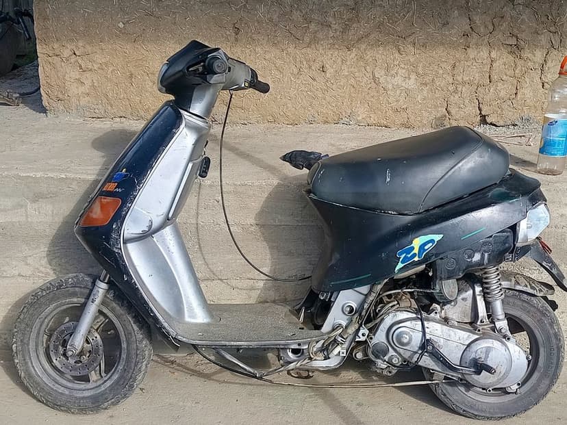 Vând scuter Piaggio zip